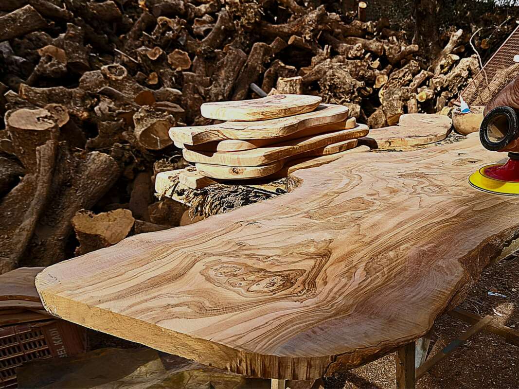 Olive Wood: A Precious Material for Our Kitchen Utensil